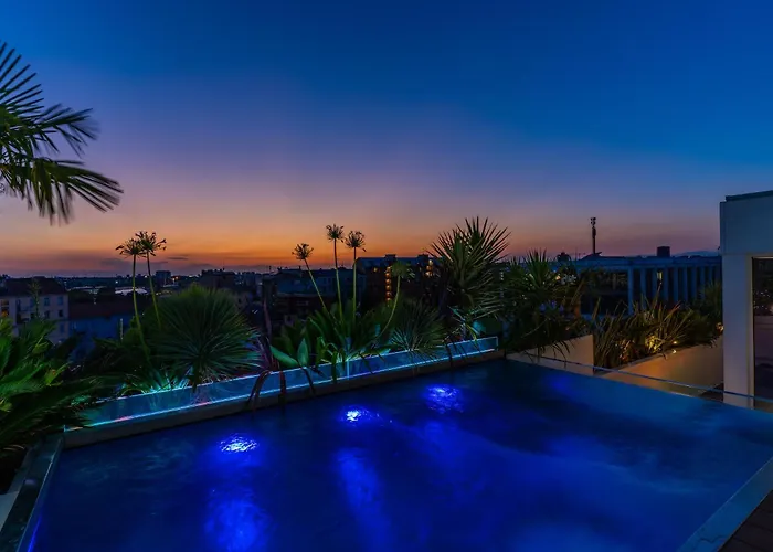 Apartament Skyjungle, Luxury Penthouse Private Pool And Mediolan