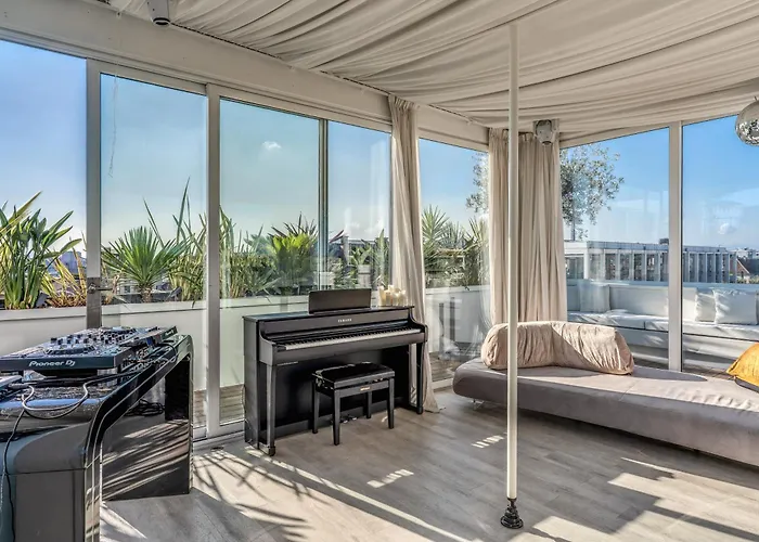 Apartament Skyjungle, Luxury Penthouse Private Pool And