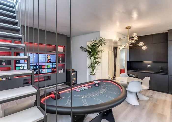 Skyjungle, Luxury Penthouse Private Pool And Apartament *