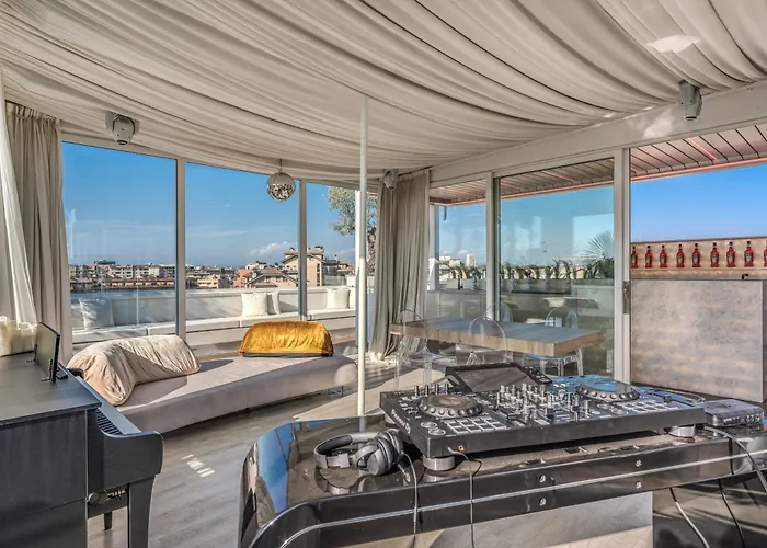 Skyjungle, Luxury Penthouse Private Pool And Apartament Mediolan
