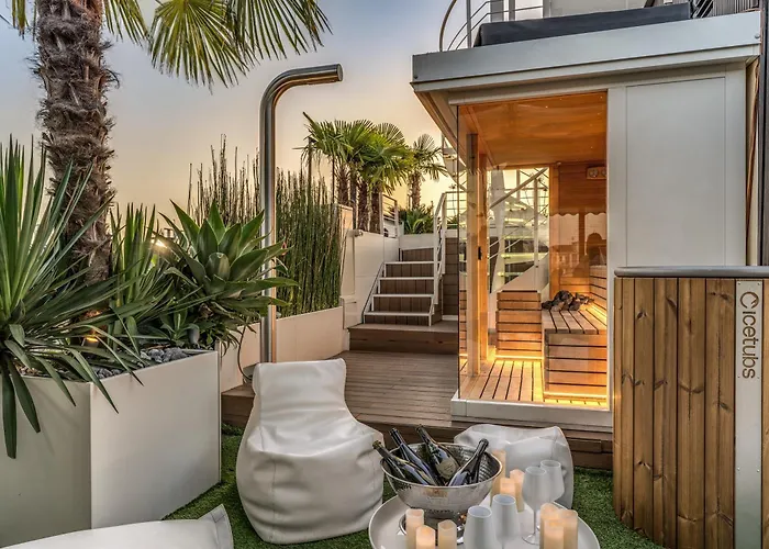 Skyjungle, Luxury Penthouse Private Pool And Apartament Mediolan